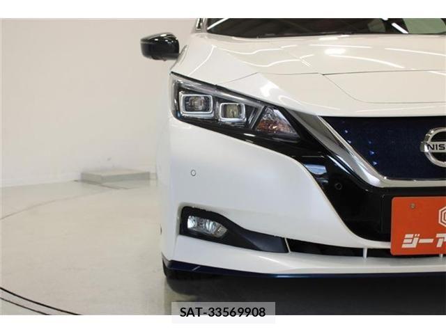 Nissan LEAF 2019-05 8230566-16