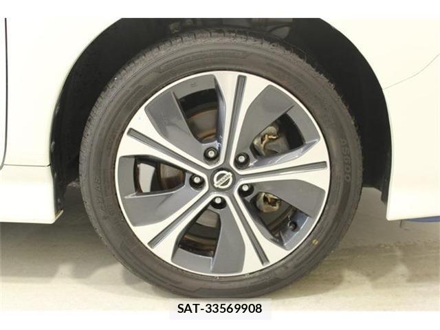 Nissan LEAF 2019-05 8230566-22
