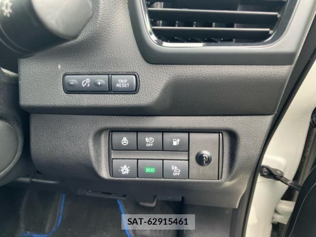 Nissan LEAF 2019-01 8230567-10