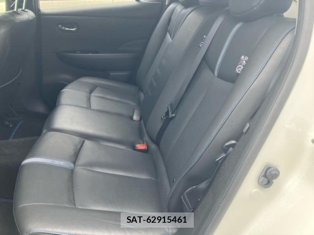 Nissan LEAF 2019-01 8230567-24