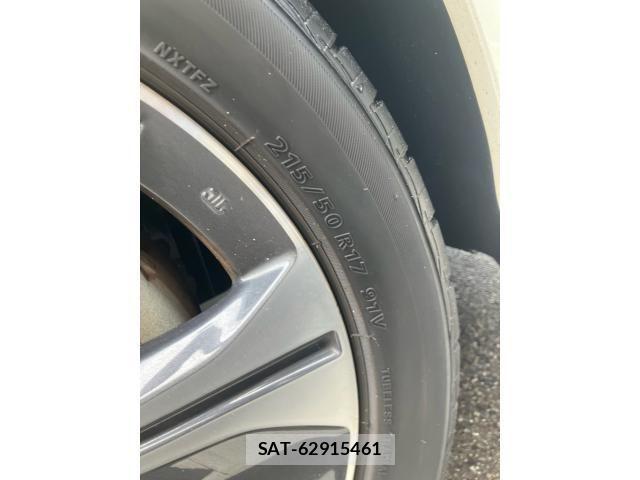 Nissan LEAF 2019-01 8230567-6