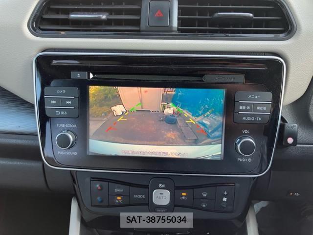 Nissan LEAF 2018-08 8230568-10