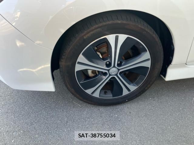 Nissan LEAF 2018-08 8230568-17