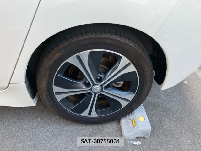 Nissan LEAF 2018-08 8230568-18