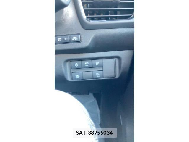 Nissan LEAF 2018-08 8230568-19