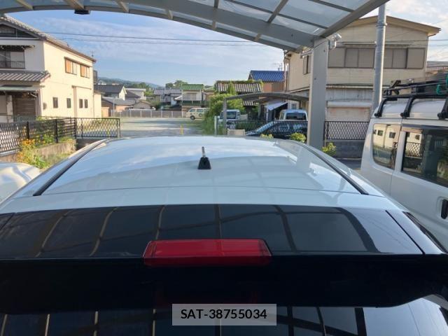 Nissan LEAF 2018-08 8230568-4