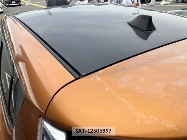 Nissan LEAF 2016-02 8230569-9