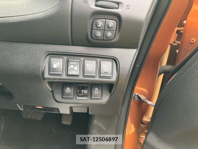Nissan LEAF 2016-02 8230569-14