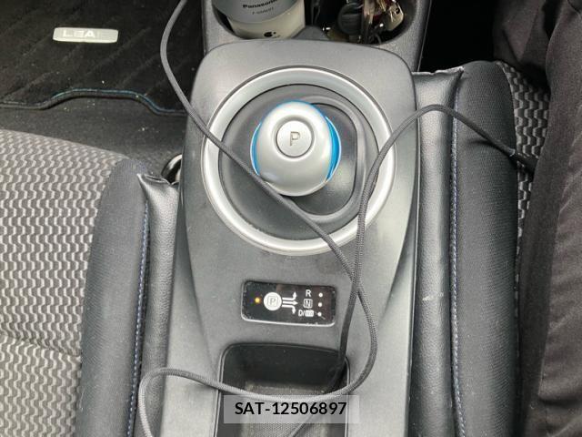 Nissan LEAF 2016-02 8230569-18