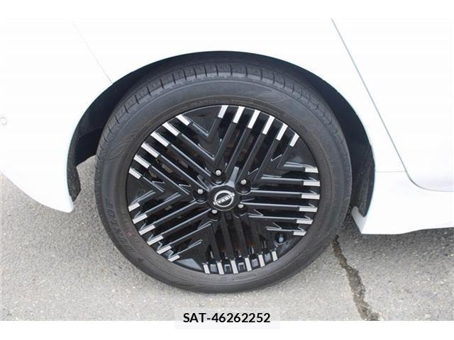 Nissan LEAF 2022-06 8245655-22