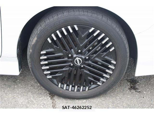 Nissan LEAF 2022-06 8245655-23