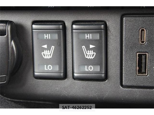 Nissan LEAF 2022-06 8245655-5