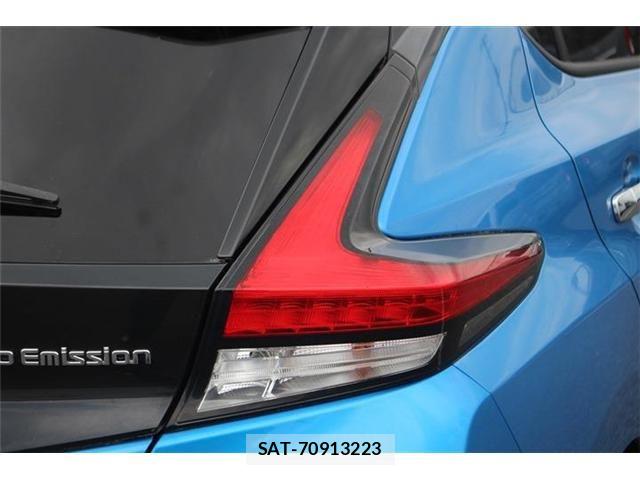 Nissan LEAF 2020-10 8245656-25