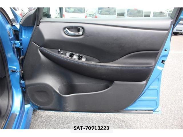 Nissan LEAF 2020-10 8245656-29