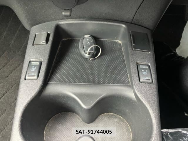 Nissan LEAF 2016-06 8315103-21