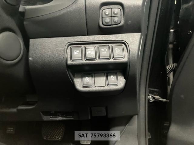Nissan LEAF 2014-02 8315104-17