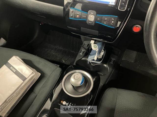 Nissan LEAF 2014-02 8315104-22