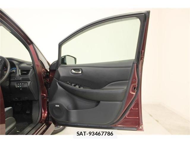 Nissan LEAF 2021-08 8315092-28