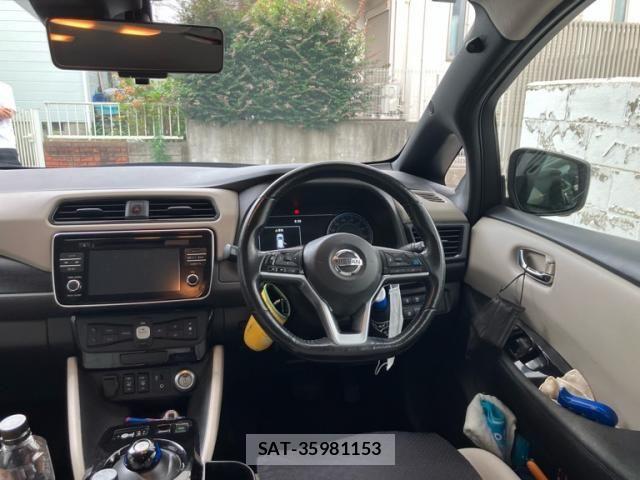 Nissan LEAF 2019-09 8315101-13