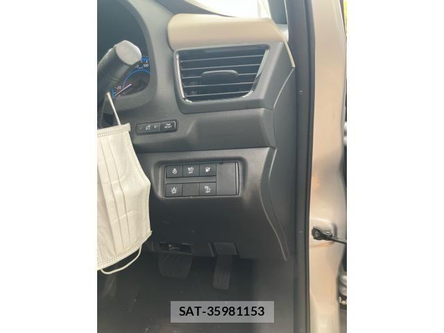 Nissan LEAF 2019-09 8315101-15