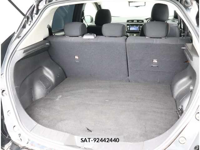 Nissan LEAF 2017-10 8315099-24