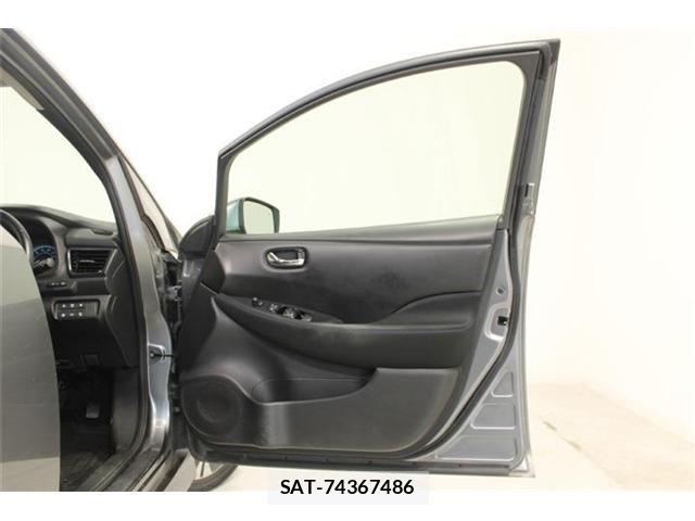 Nissan LEAF 2018-02 8315098-28