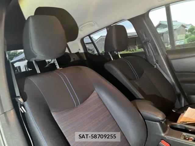 Nissan LEAF 2018-11 8315102-11