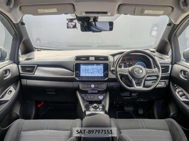 Nissan LEAF 2020-02 8315097-2