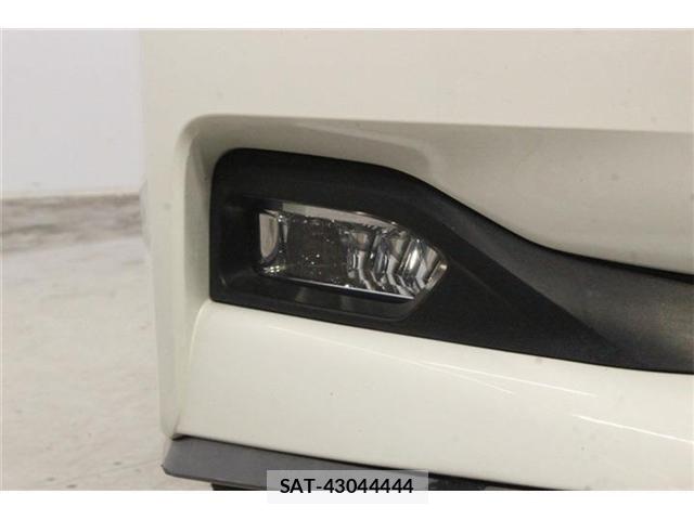Nissan LEAF 2022-11 8315093-13