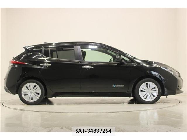 Nissan LEAF 2021-07 8315100-12