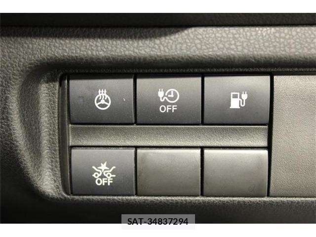 Nissan LEAF 2021-07 8315100-4