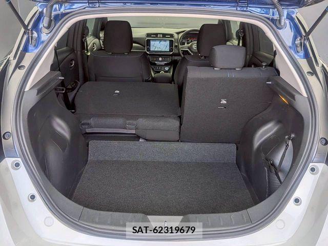 Nissan LEAF 2022-07 8315094-26