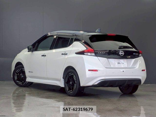 Nissan LEAF 2022-07 8315094-3
