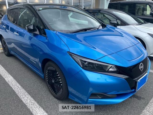 Nissan LEAF 2022-08 8315096-0