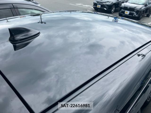 Nissan LEAF 2022-08 8315096-10
