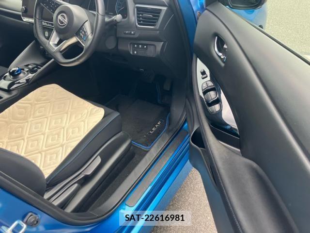 Nissan LEAF 2022-08 8315096-14