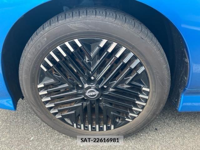 Nissan LEAF 2022-08 8315096-3