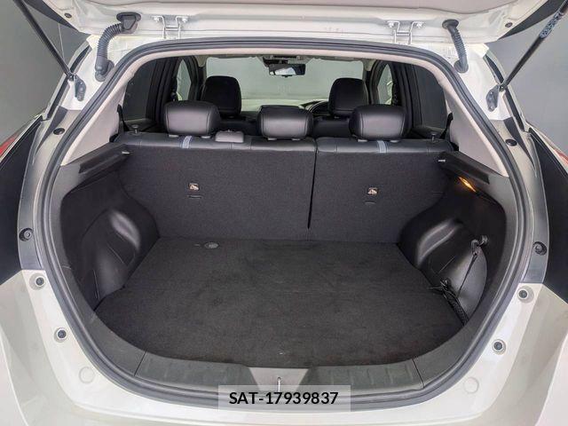 Nissan LEAF 2021-03 8315091-18