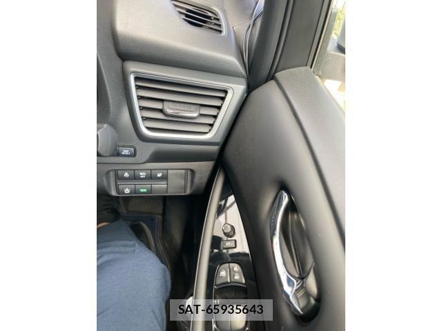 Nissan LEAF 2022-08 8315090-11