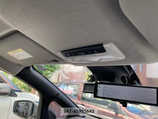 Nissan LEAF 2022-08 8315090-17