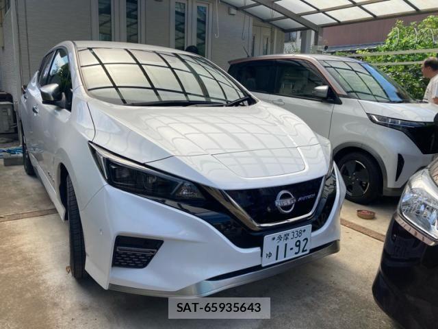 Nissan LEAF 2022-08 8315090-1