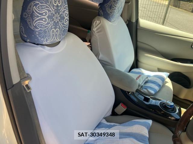 Nissan LEAF 2011-08 8315105-11