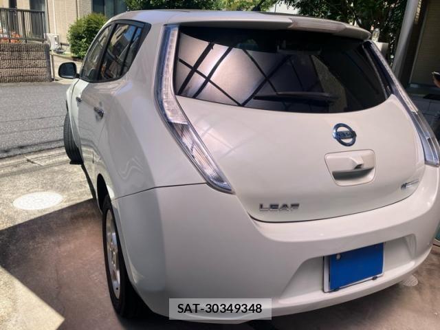 Nissan LEAF 2011-08 8315105-3