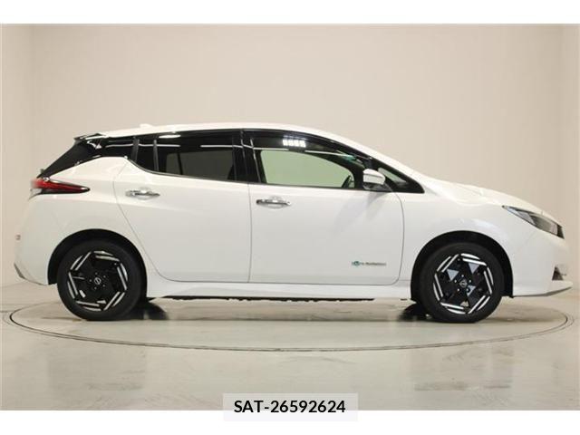 Nissan LEAF 2022-06 8315095-13