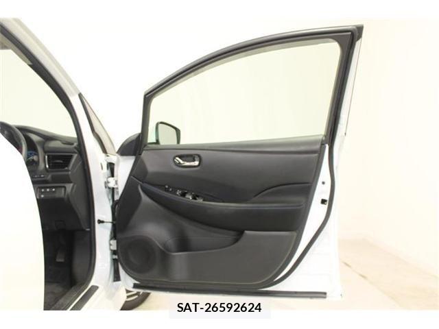 Nissan LEAF 2022-06 8315095-29