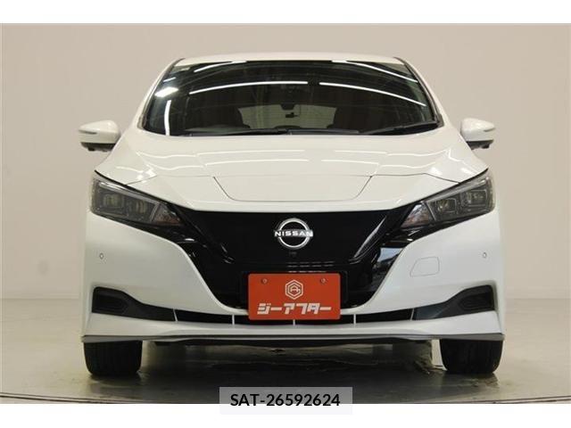 Nissan LEAF 2022-06 8315095-7