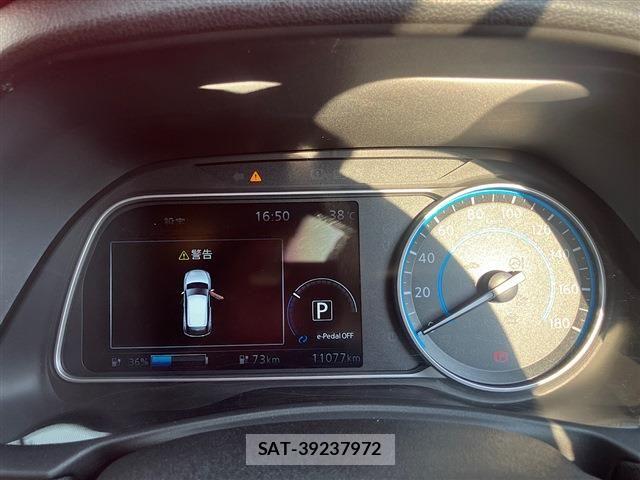 Nissan LEAF 2022-06 8336485-21