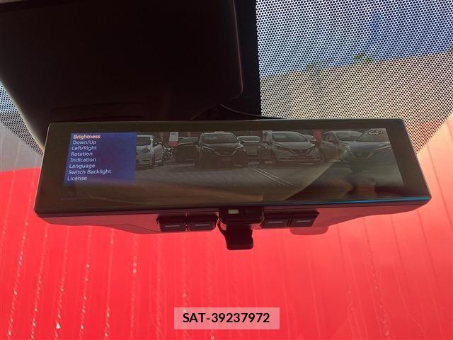 Nissan LEAF 2022-06 8336485-24