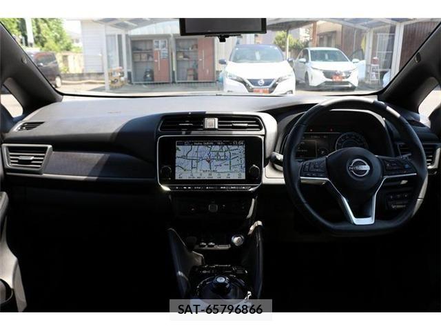 Nissan LEAF 2022-07 8336483-15