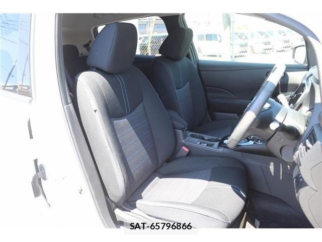Nissan LEAF 2022-07 8336483-16